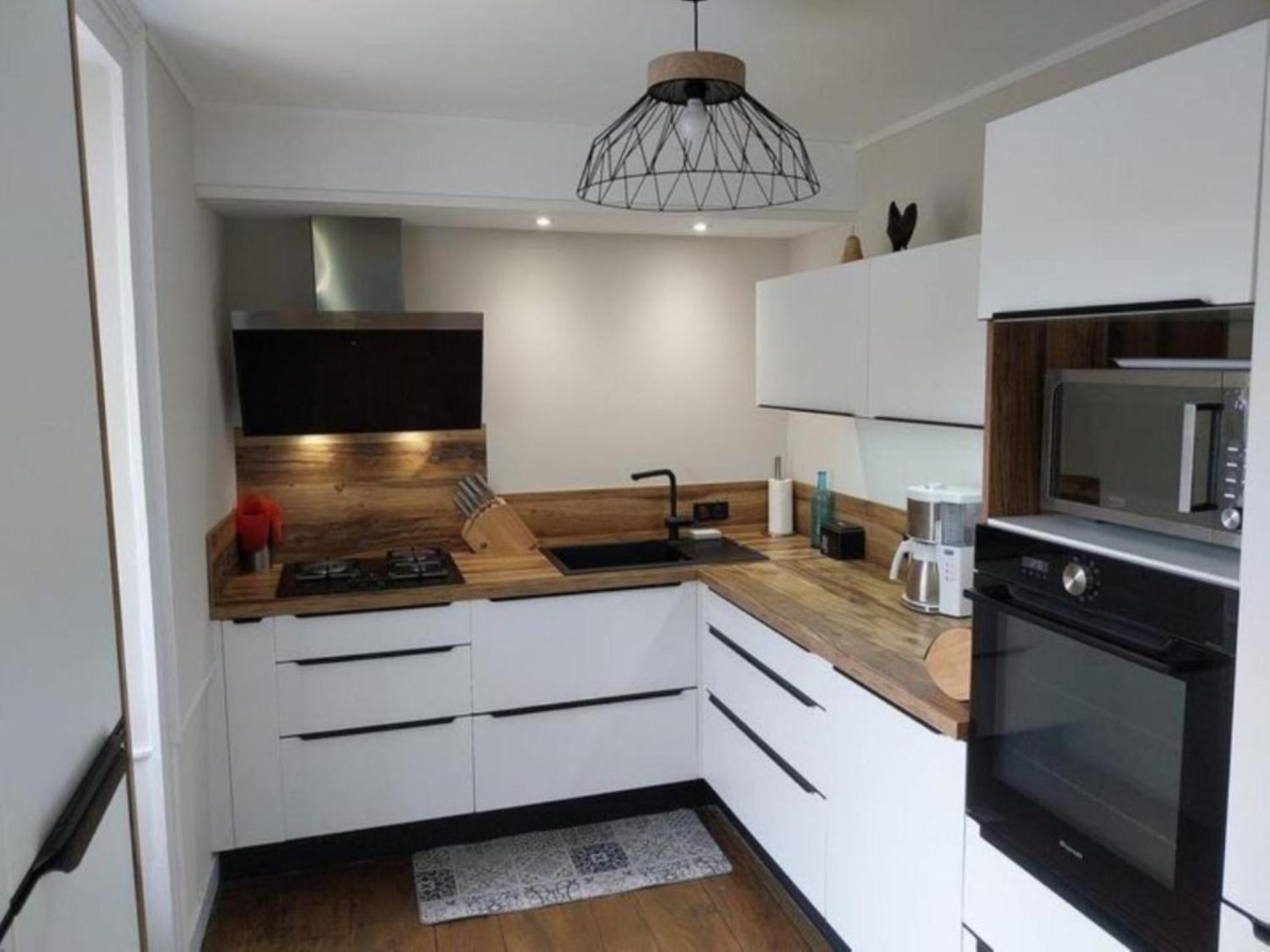 Homestay Maison D'Hotes Rouffiac (Cantal)